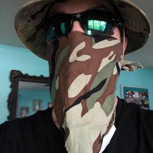 Meet your Posher, Joe